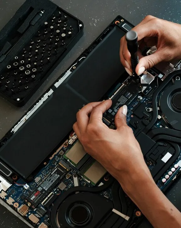Reparación de laptop en servicio técnico Branar